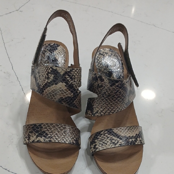 New Directions Snakeskin Heels Sz6.5 New Without Tag Or Box - Picture 6 of 10